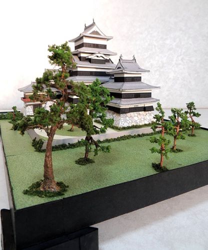 ペーパークラフト　作り直した「松本城」