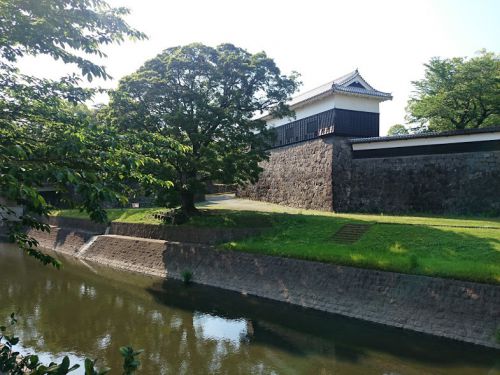 2016年4月29日の熊本城（7）馬具櫓と加藤清正公像