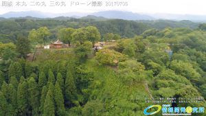 夏の密林のように生い茂る自然に覆われた岡城 本丸 二の丸 三の丸 ドローン撮影(4K)写真 Vol.1 20170705