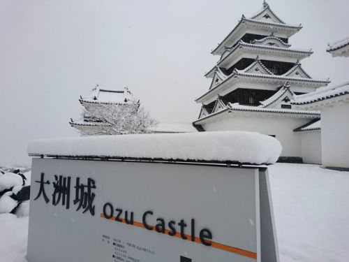 大洲城は雪化粧