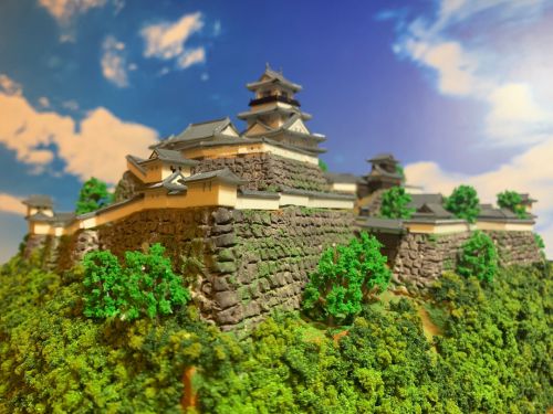 現存12天守を作る　高知城完成