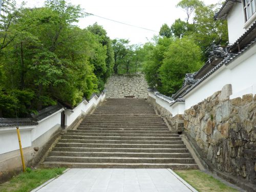 岡山・津山城　～　高低差抜群の石垣と実戦を意識した近世城郭の傑作